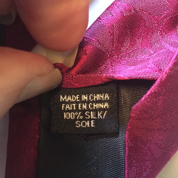 Calvin Klein dark rose tie - Picture 5 of 9